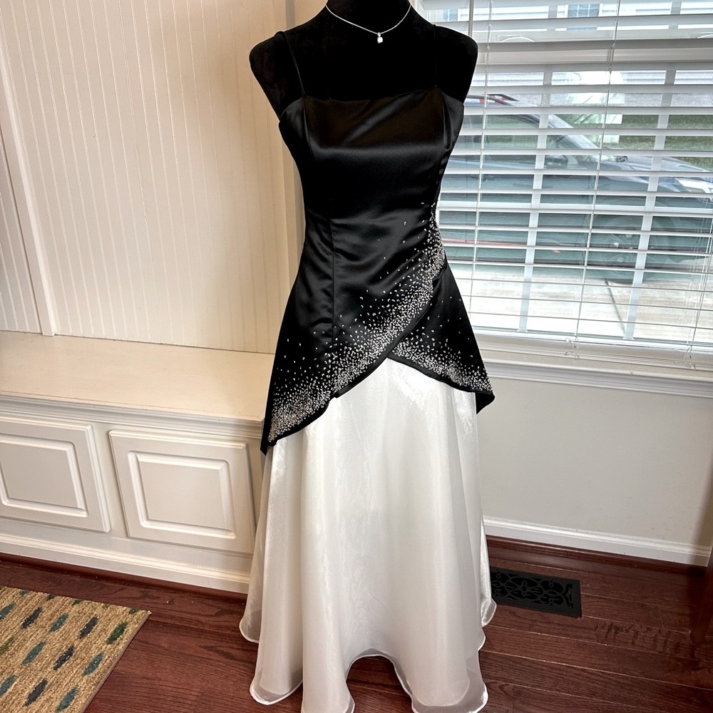 Kiki gown